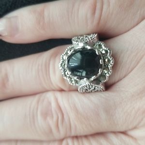 Cocktail ring size 5.5